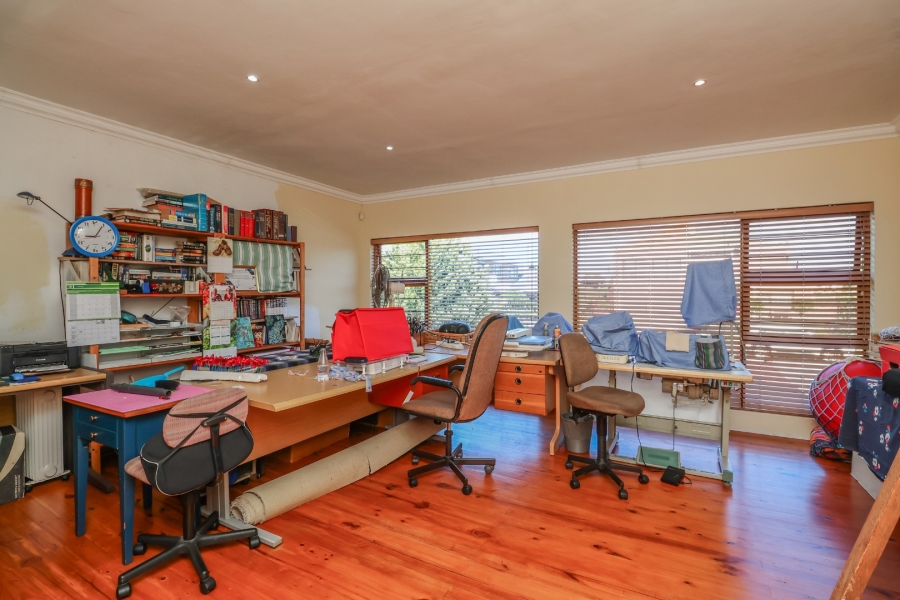 4 Bedroom Property for Sale in Groenvallei Western Cape